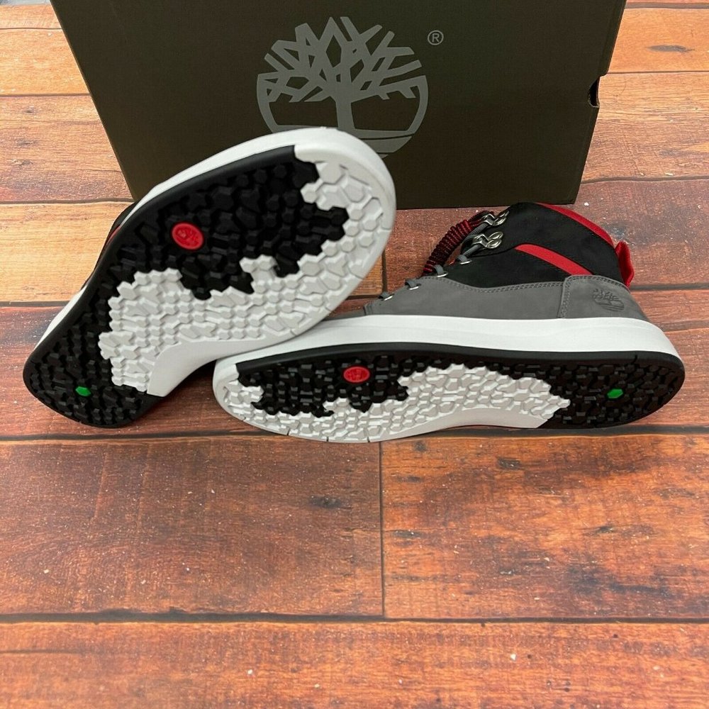 Timberland Men's Davis Square Nubuck Chukka Boots - Picture 6 of 7